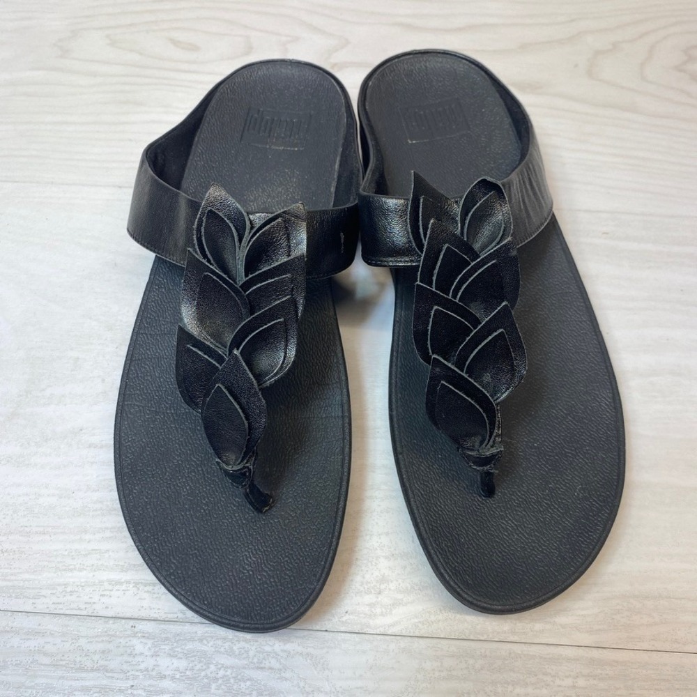 FitFlop Womens 10 Lulu Leaf Thong Sandals Black Leather Microwobbleboard BB7-090